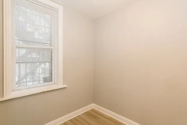 Building Photo - 834 N Mozart St