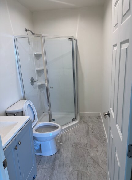 Building Photo - 19339 Vanowen St