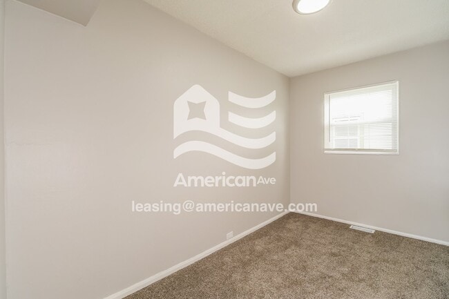 Building Photo - 2710 Fletcher St