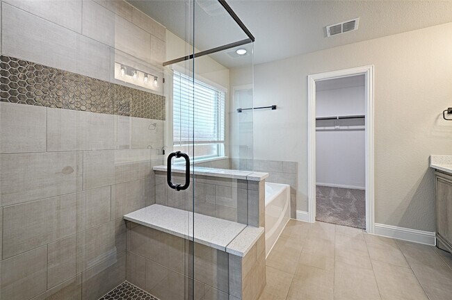 Building Photo - 521 Livia Irene St