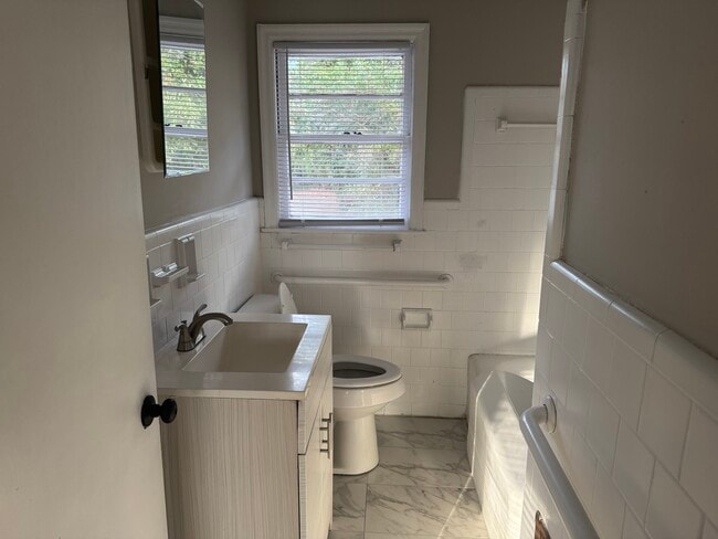 Building Photo - 1206 Lafayette Ave