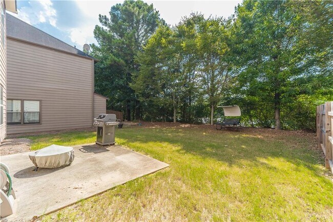 Building Photo - 129 Village Ct