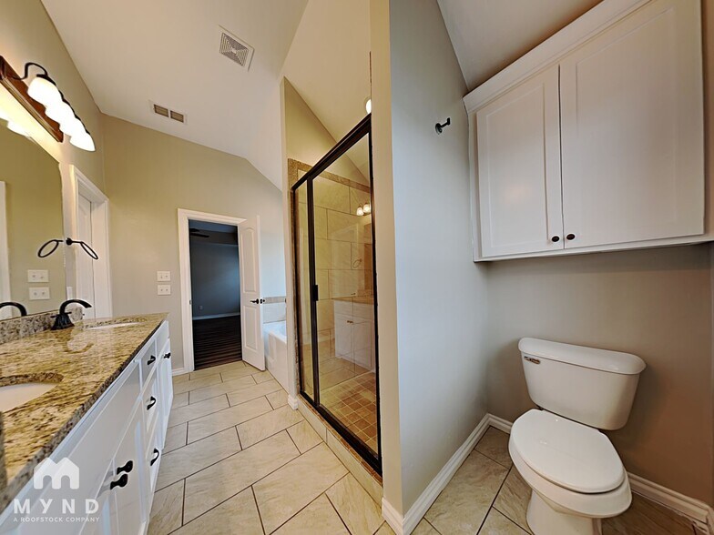 Building Photo - 13224 Brampton Way