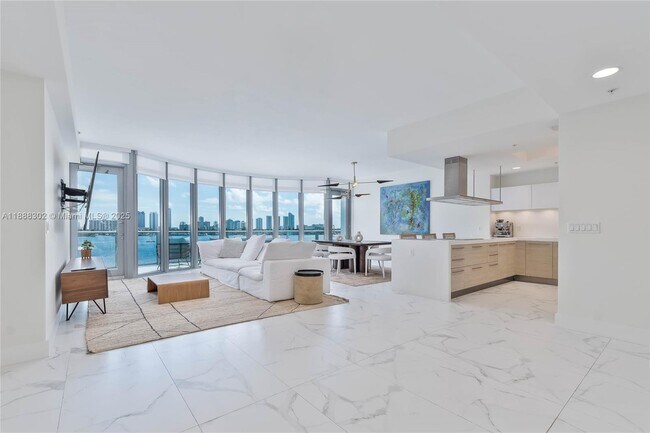 Building Photo - 17301 Biscayne Blvd