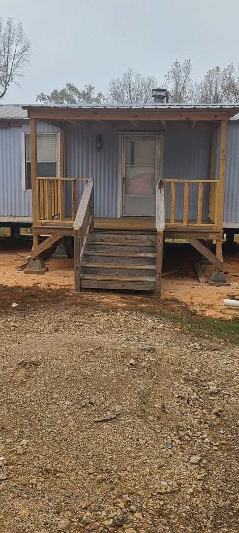 Building Photo - Single Wide Mobile Home