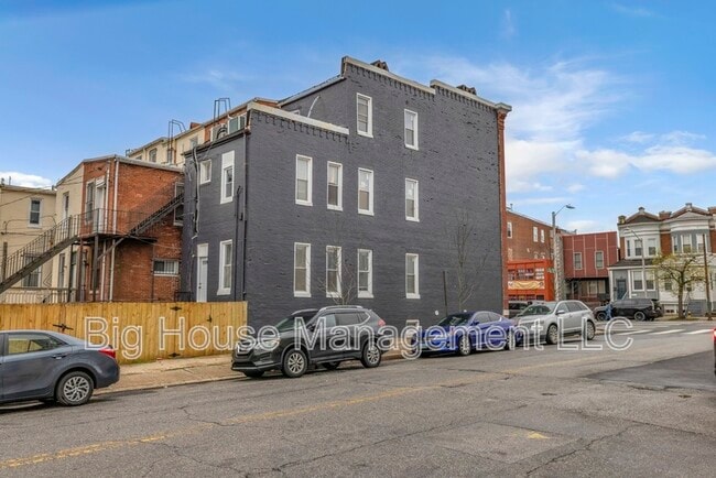 Building Photo - 339 E 25th St
