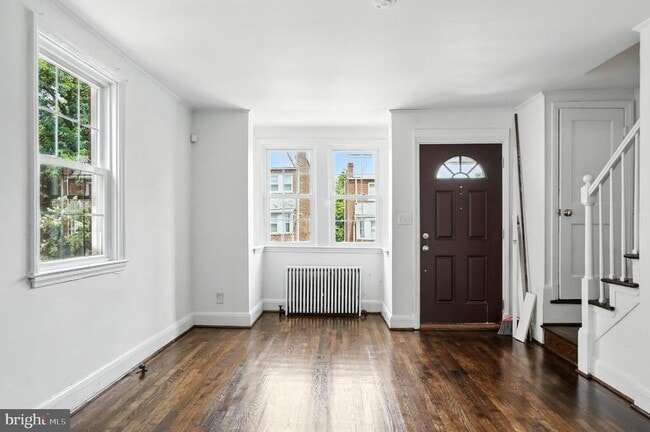 Building Photo - 4 N Belle Grove Rd