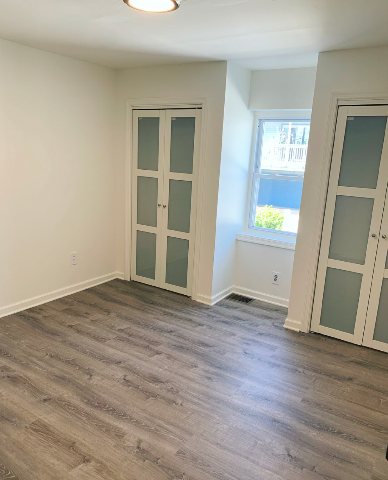 Building Photo - 606 Beach Ave