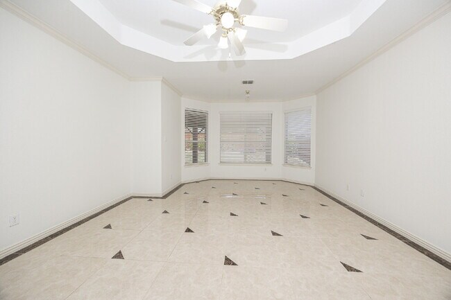 Building Photo - Spacious 4-Bedroom Home with Large Backyard in Rowlett