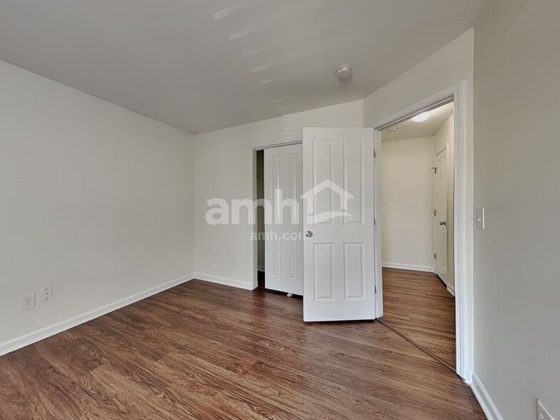 Building Photo - 6840 Horseback Ln