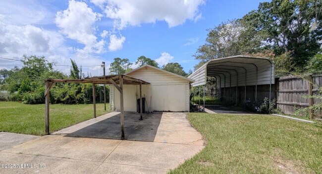 Building Photo - 10128 Hood Rd