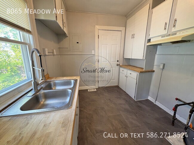 Building Photo - 8065 Meadow Ave