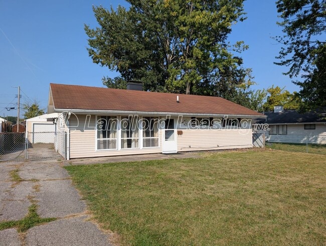 Primary Photo - Rare 4 Bedroom Homewood Ranch with Garage