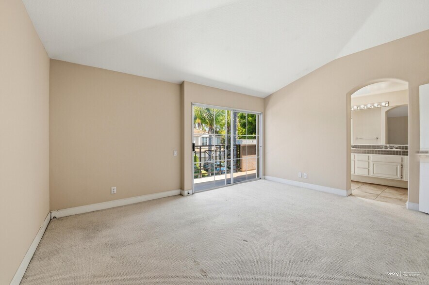 Building Photo - 51 Barbados Dr