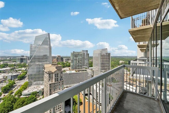 Building Photo - 3324 Peachtree Rd