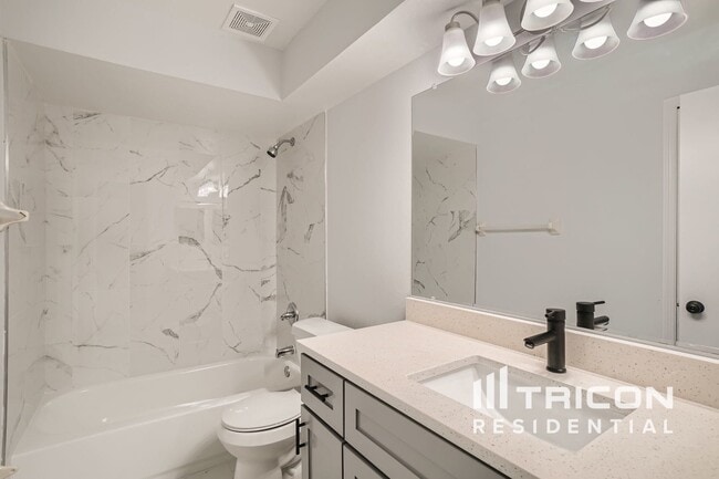 Building Photo - 778 Sweetbrier Dr