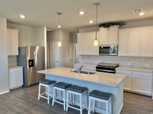 Building Photo - 2047 W Darlington Oak Ct