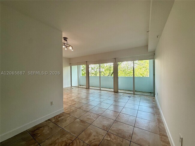 Building Photo - 2694 Inagua Ave