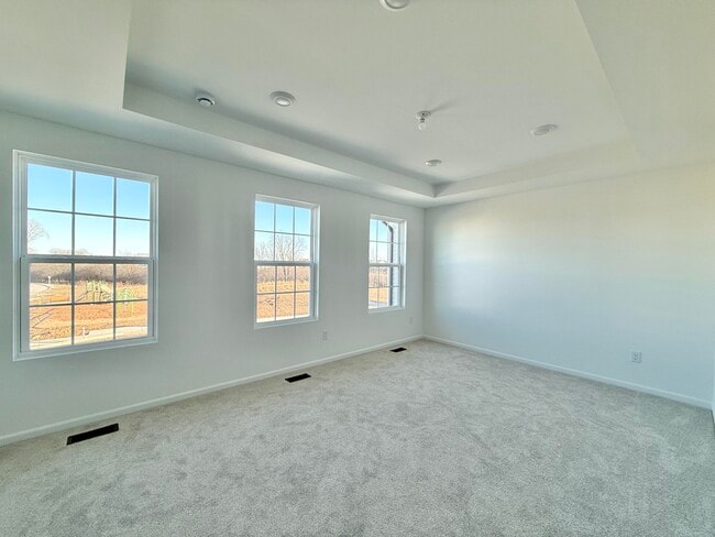 Building Photo - 5586 E Spaniel Dr