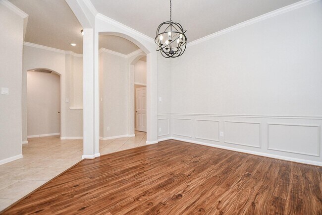 Building Photo - 802 Childers Ct