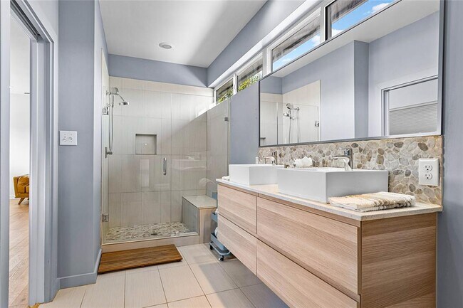 Building Photo - 5900 Ventus St