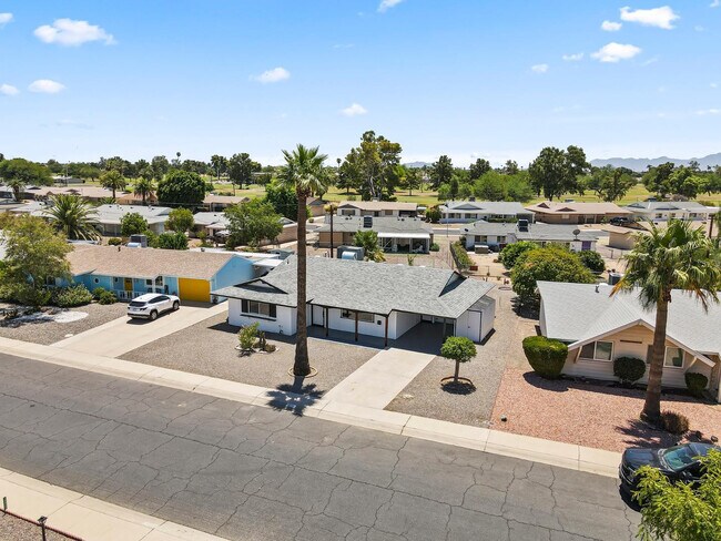 Building Photo - 10423 W Monterosa Dr