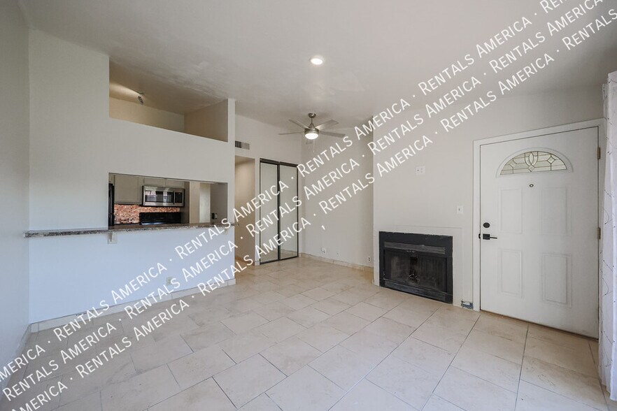 Building Photo - 14203 N 19th Ave