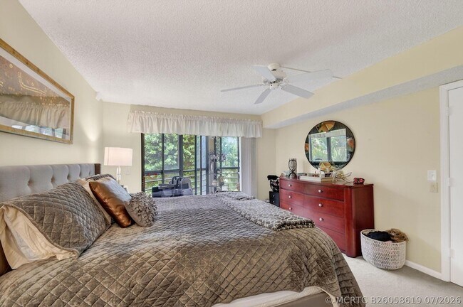 Building Photo - 10173 Mangrove Dr