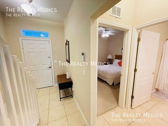 Building Photo - 2390 Caravelle Cir