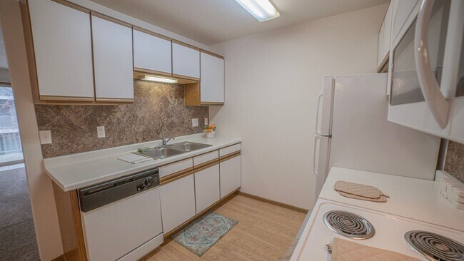 Interior Photo - Evans Place 2