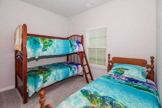 Building Photo - Lovely Furnished Home - $200 Off 1st Month Rent (Upon Approval)