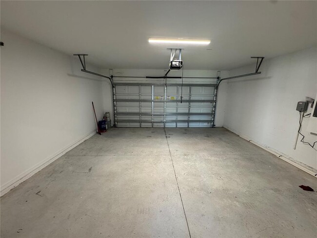 Building Photo - 4443 Quartz Ct