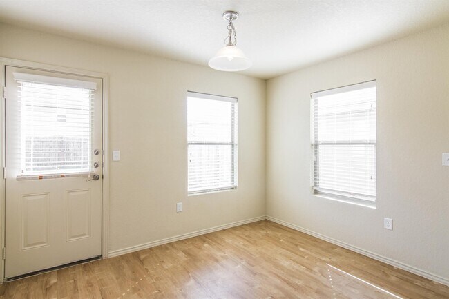 Building Photo - 3631 Apache Meadows Drive