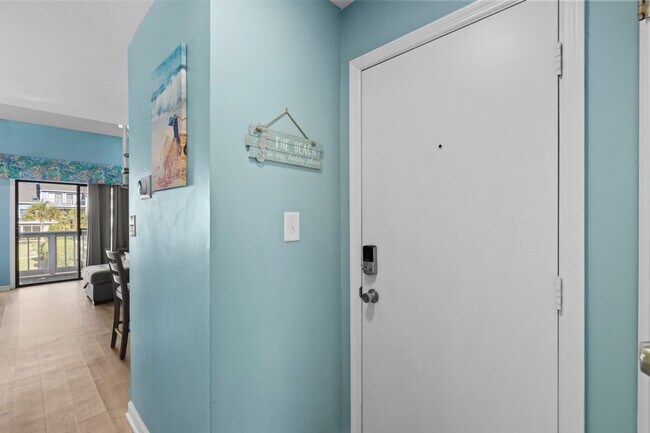 Building Photo - 1850 Colony Dr