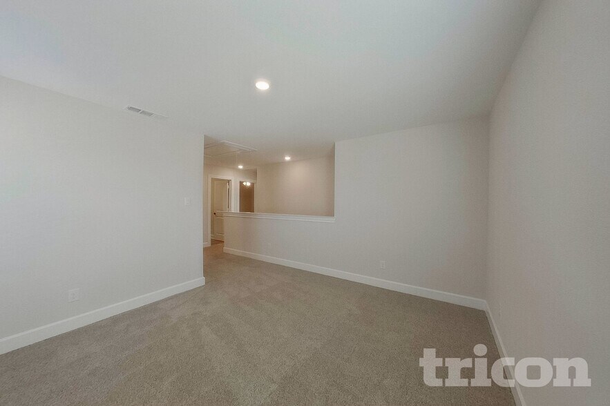 Building Photo - 1206 Dye Blvd