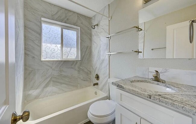 Building Photo - North Park Hill neighborhood Available in July