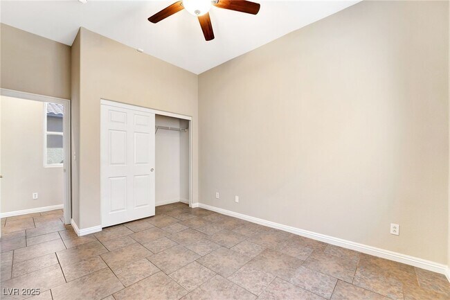 Building Photo - 7232 Frontier Hills Ave