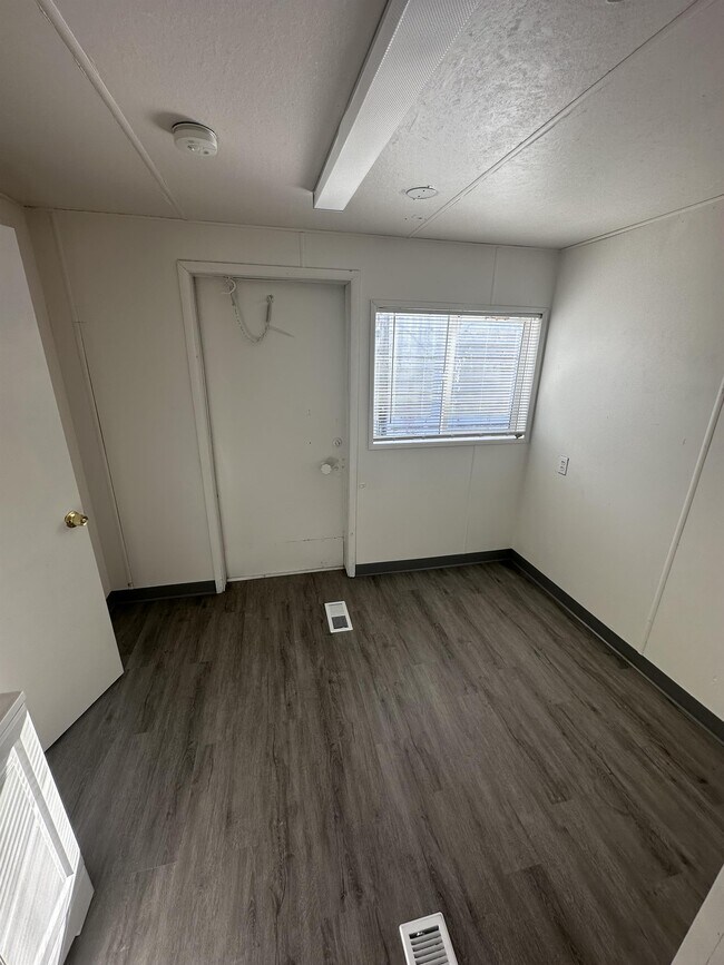 Building Photo - 817 26th Ave