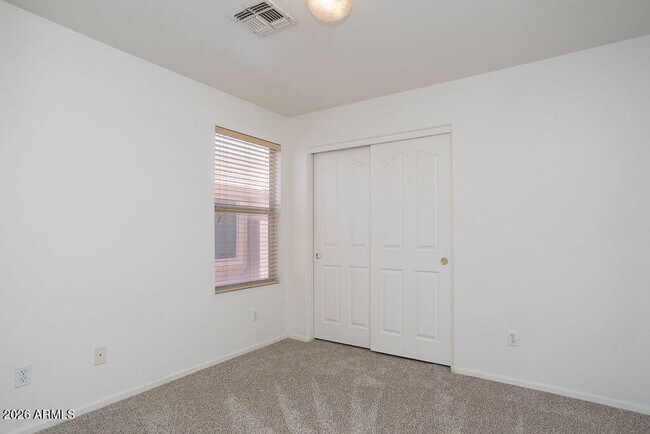 Building Photo - 6762 W Del Mar Ln