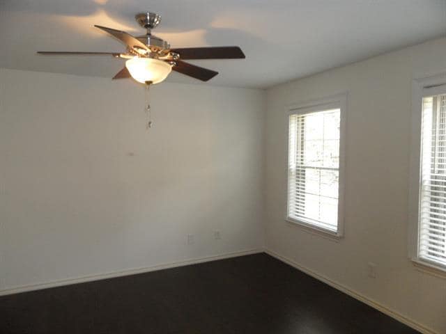 Building Photo - 5731 Remington Park Square