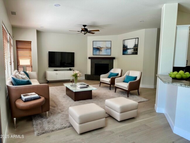 Building Photo - 4303 E Hamblin Dr