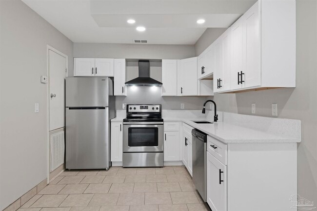 Building Photo - 6366 W Fairfield Dr