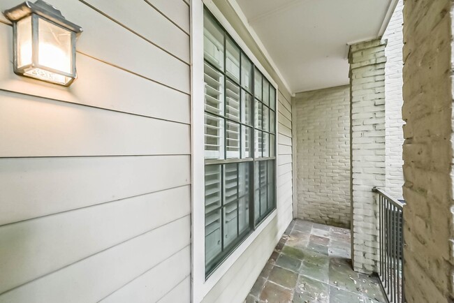 Building Photo - Offered by Precision Realty & Management, LLC!!