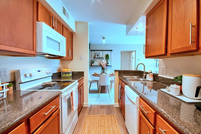 Building Photo - 4113 Chesapeake Dr