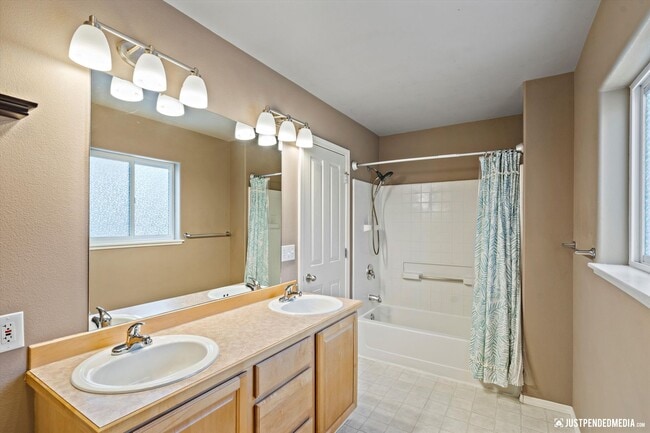 Building Photo - Seclusion Cove