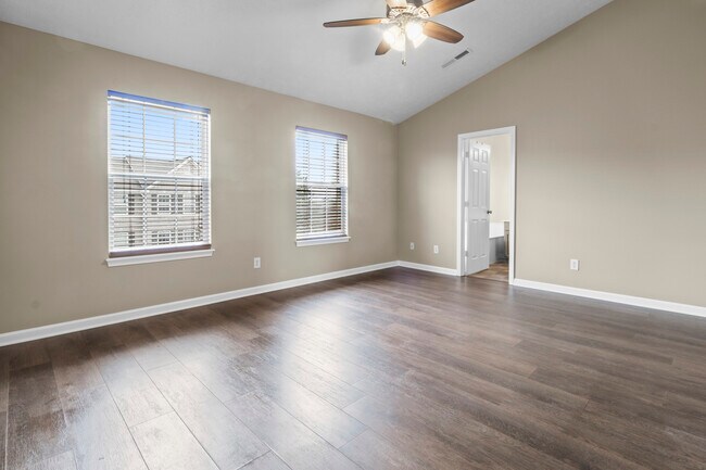 Building Photo - 226 Straughn Ln