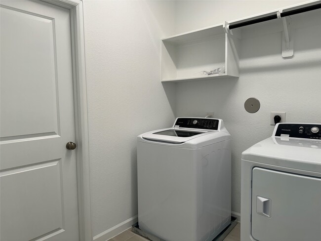 Building Photo - 5506 Amber Brook Ln