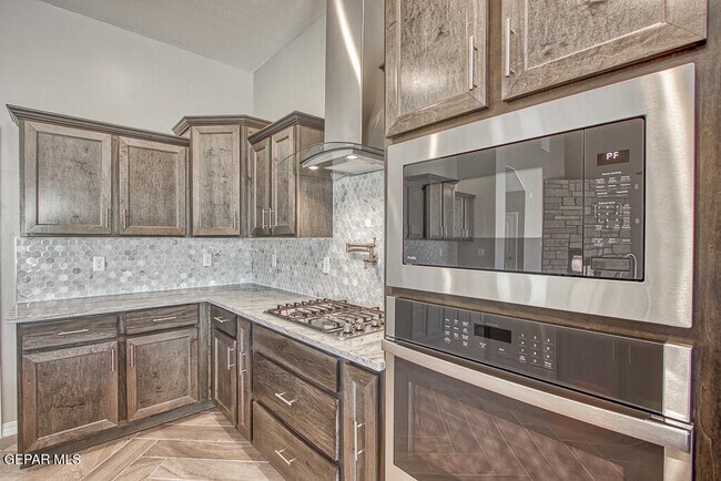 Building Photo - 14945 Tierra Haven Ave