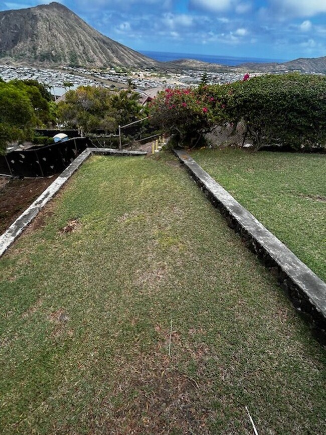 Building Photo - Available now -Mariner's Ridge 4 bedroom /...