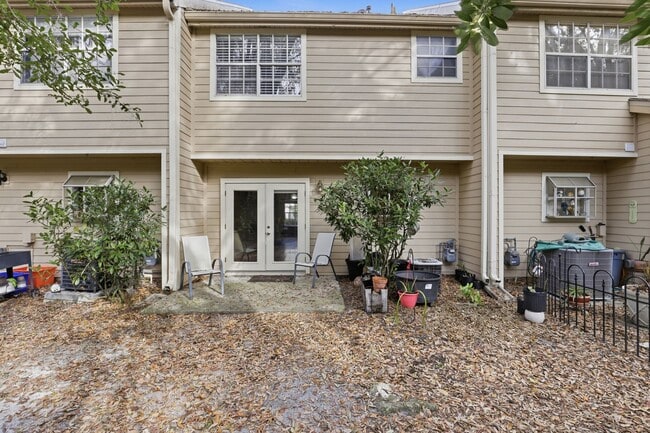 Building Photo - Townhome in Plantation Villas - Haile Plantation